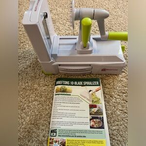 👨‍🍳Brieftons 10 Blade Spiralizer Set NWOT